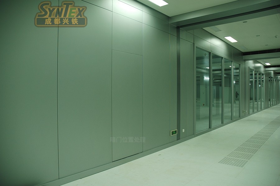 興鐵機房墻板-暗門關上效果.jpg undefined